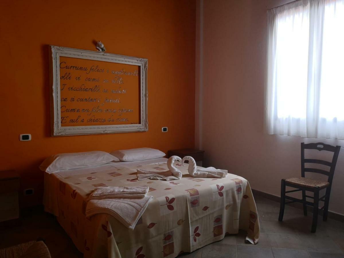 博尼法蒂Azienda Agrituristica La Fonte别墅 外观 照片